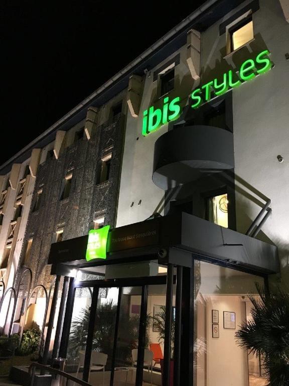 Ibis Styles Toulouse Nord Sesquieres Hotel Ngoại thất bức ảnh